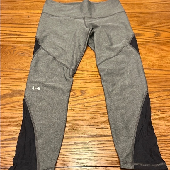 Under Armour Pants - Under Armour Charcoal and Black Athletic Leggings/8